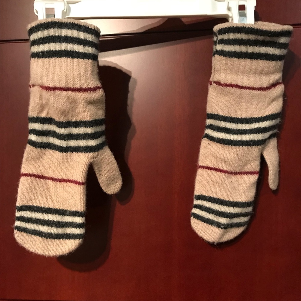 Burberry gloves.